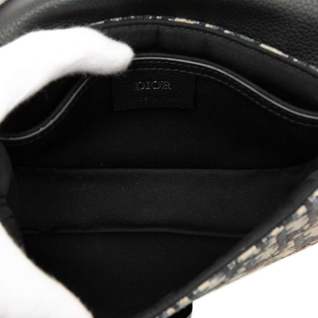 Dior Mini Oblique Canvas Saddle Buckle Messenger Bag Blue Canvas Good condition - Model View