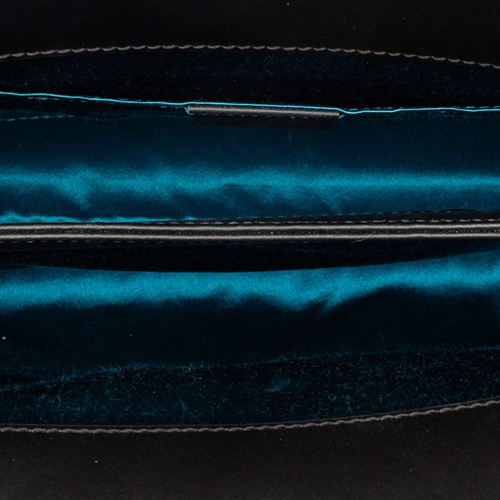 Gucci Small Suede Web Ophidia Chain Crossbody Brown Leather Good condition - Model View