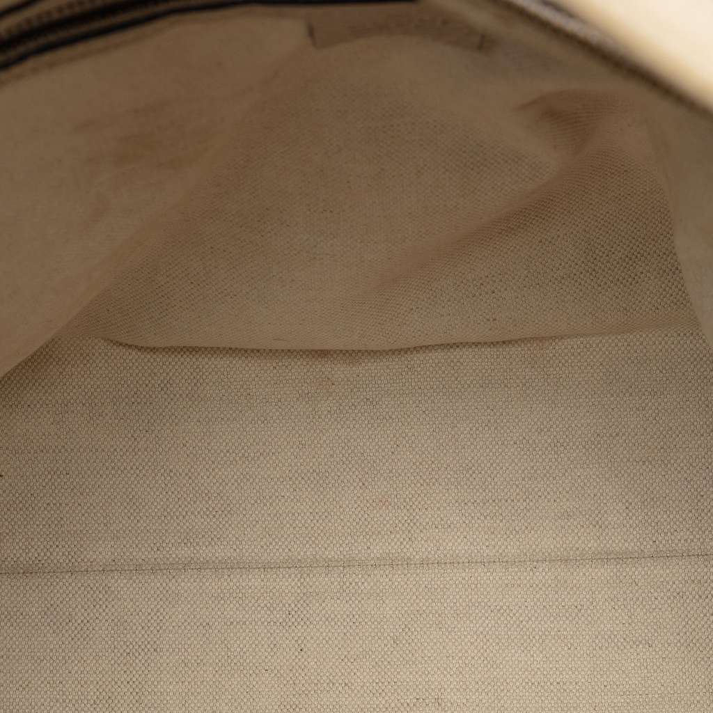 Gucci Small GG Canvas Miss GG Hobo Beige Good condition - Model View