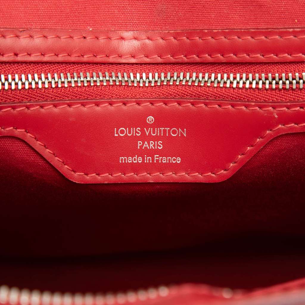 Louis Vuitton Epi Brea MM Red Leather Good condition - Box View