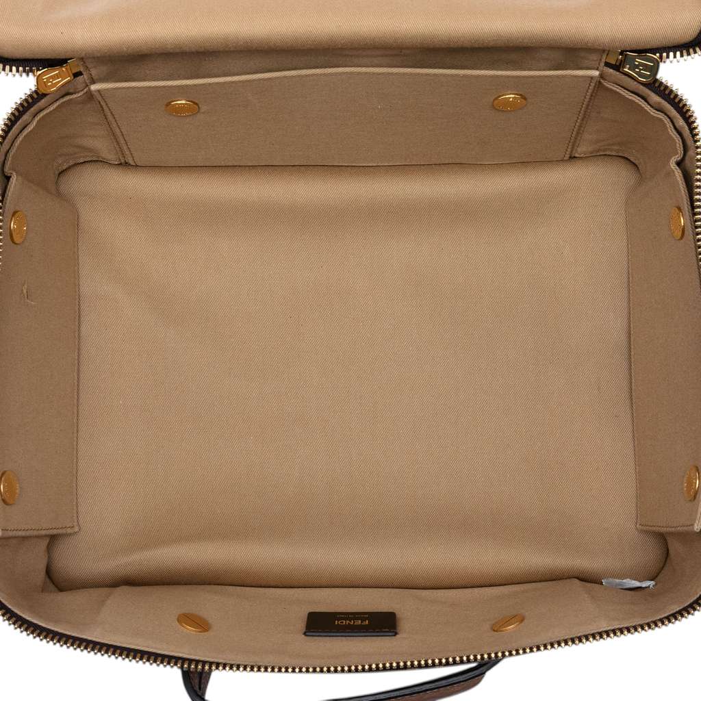 Fendi Zucca Coated Canvas Karligraphy Travel Bag Brown Canvas Good condition - Model View