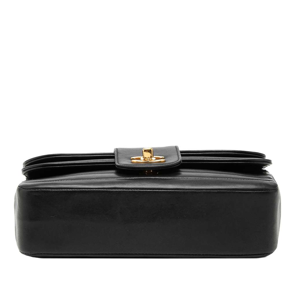 Chanel CC Horizontal Quilted Lambskin Double Flap Black Leather Good condition - Inside View