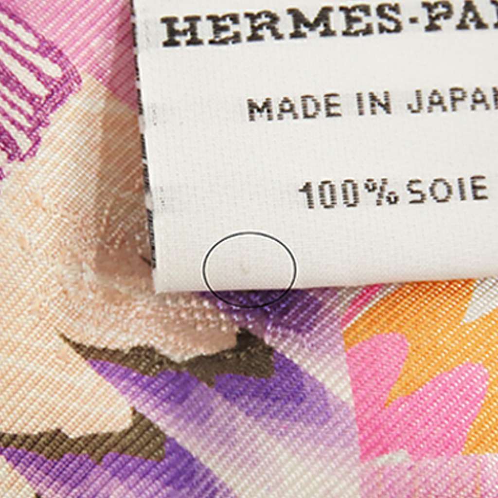 Hermès Ex Libris Kyoto Marble Silk Twilly Scarf White Silk Good condition - Box View