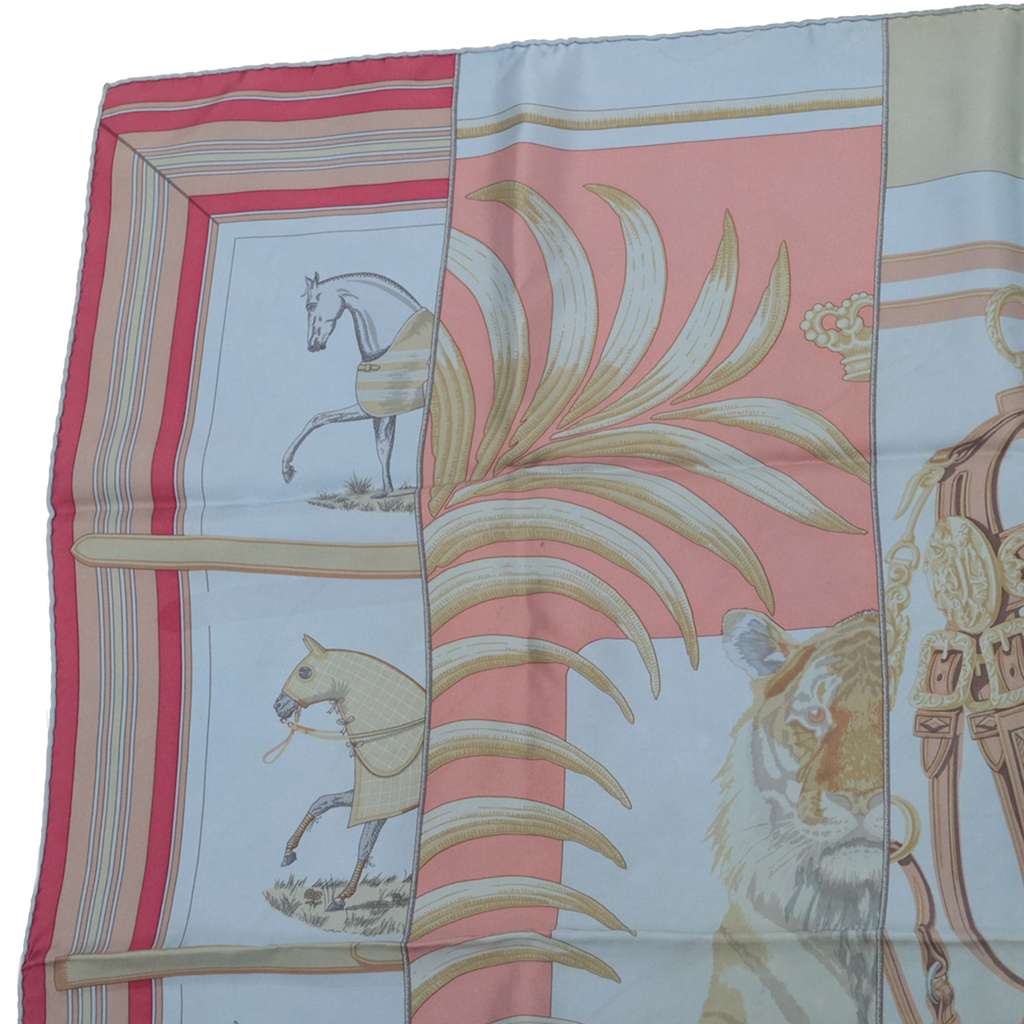 Hermès Dip Dye Carre en Carres Silk Scarf 90 Blue Silk Good condition - Model View