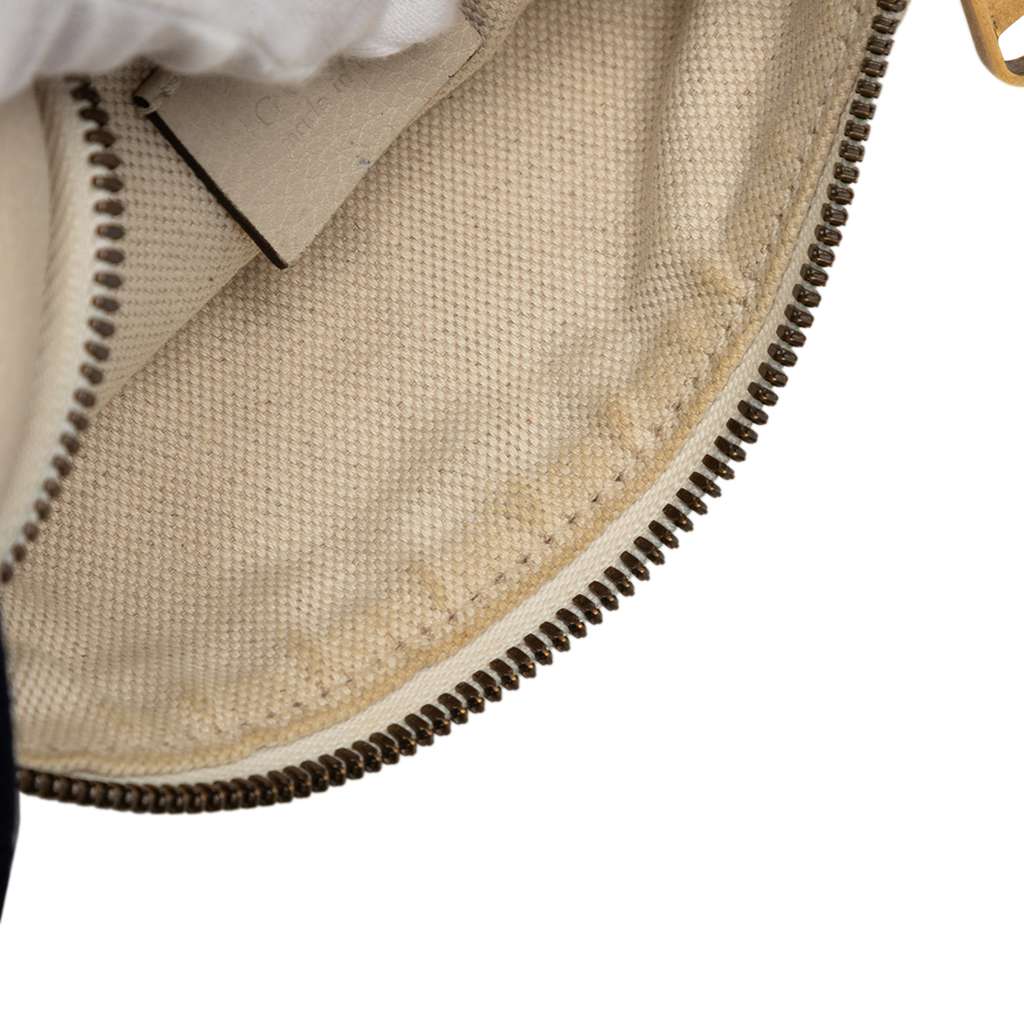 Gucci Small Grained Calfskin Logo Belt Bag White Leather Good condition - Box View