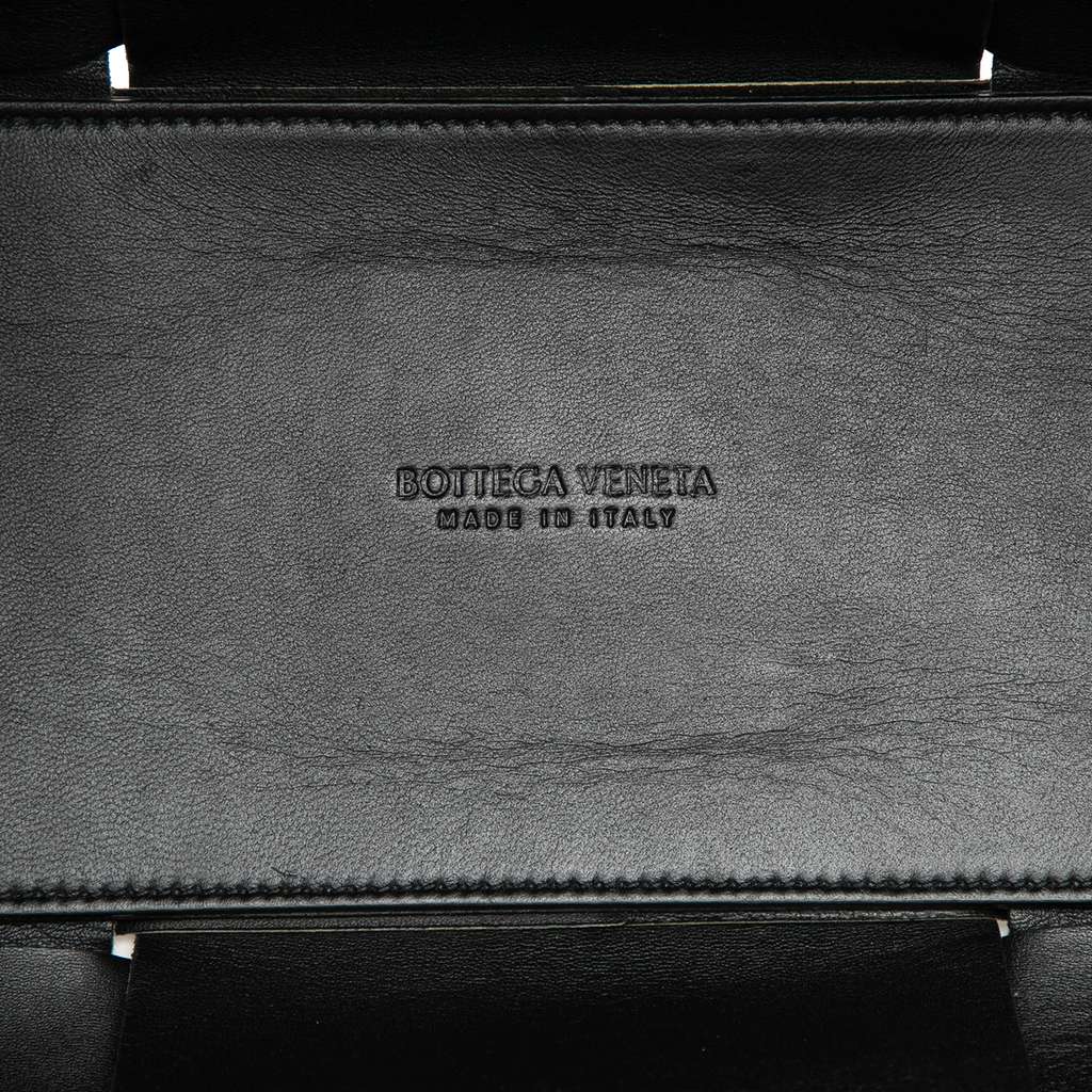 Bottega Veneta Medium Nappa Maxi Intrecciato Arco Tote White Leather Good condition - Box View