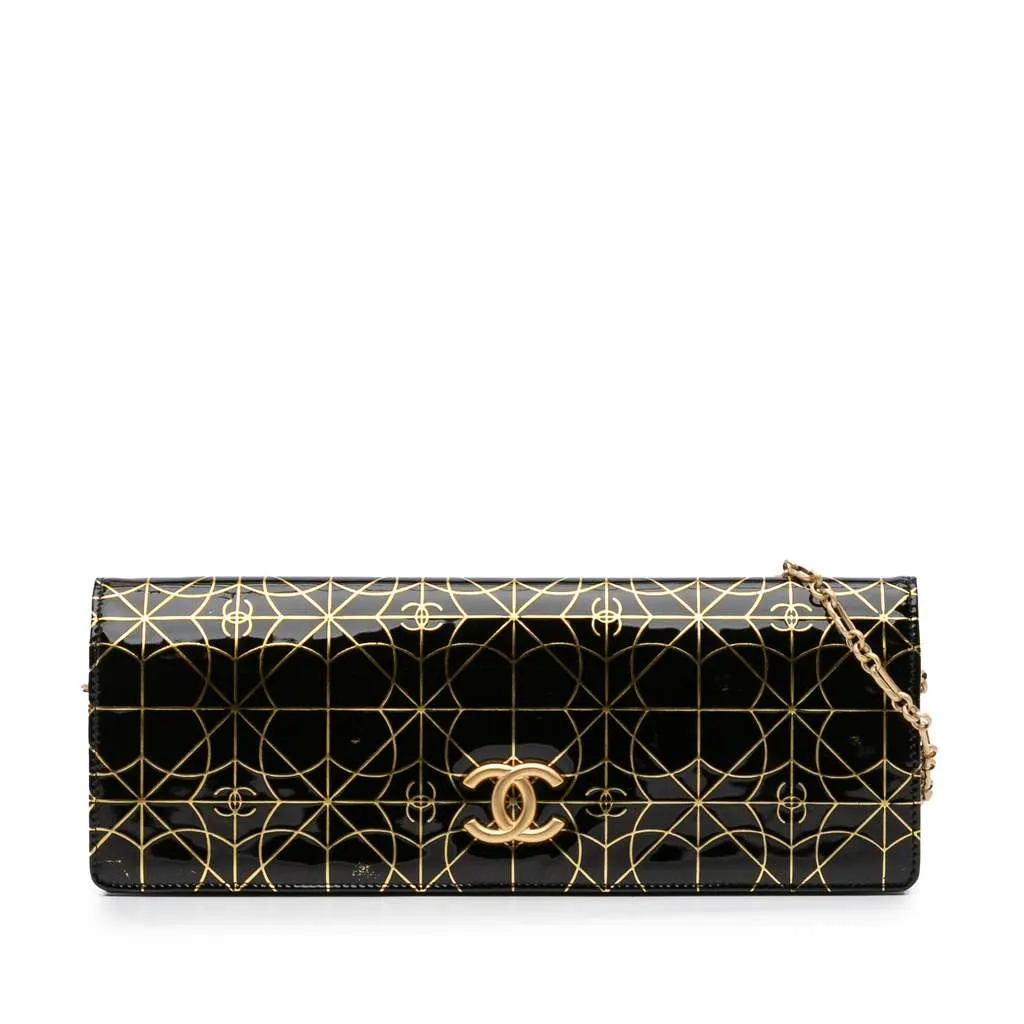 Chanel Paris Moscou Vinyl Moujik Clutch with Chain Black Very good - Front View