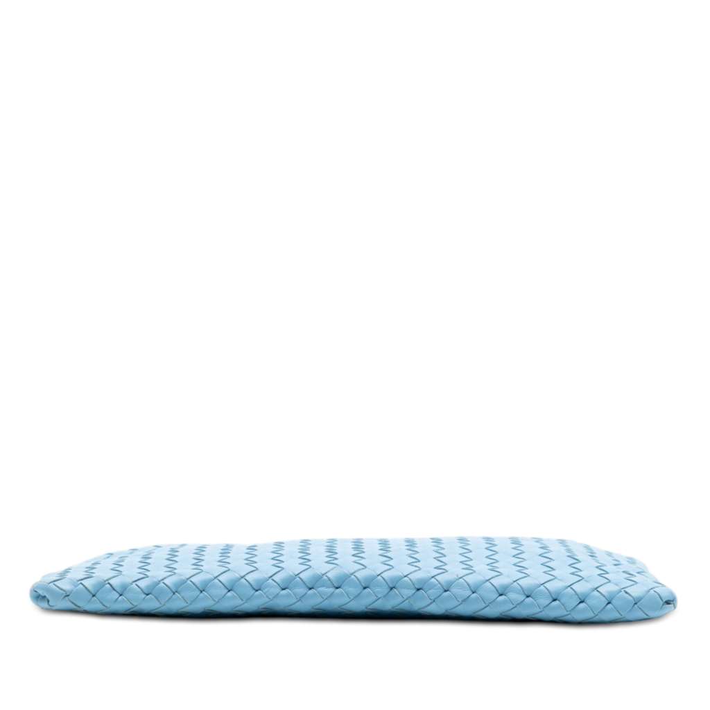 Bottega Veneta Medium Nappa Intrecciato Flat Pouch Blue Leather Good condition - Inside View