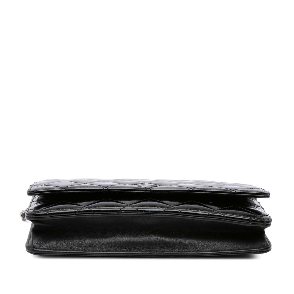 Chanel CC Quilted Patent Wallet On Chain Black Leather Good condition - Inside View