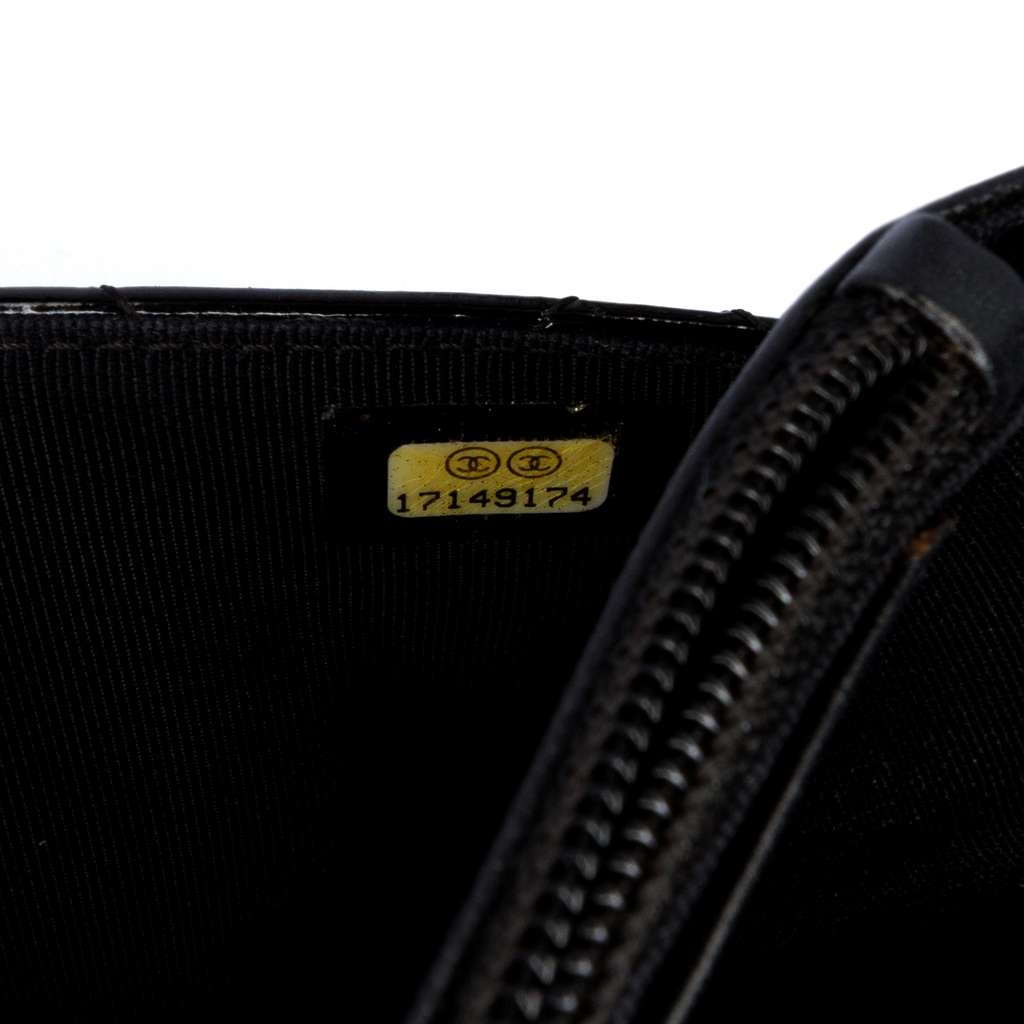 Chanel CC Quilted Patent Wallet On Chain Black Leather Good condition - Box View