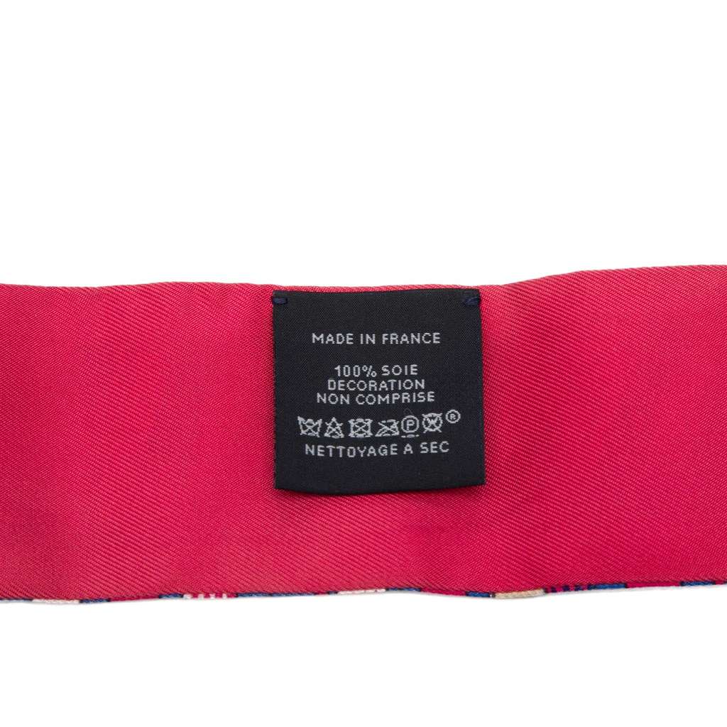 Hermès Plumetis Dots Silk Twilly Scarf Pink Silk Good condition - Inside View