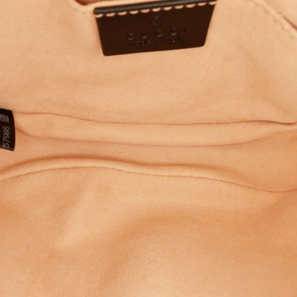 Gucci GG Marmont Matelasse Leather Belt Bag Black Leather Very good - Model View