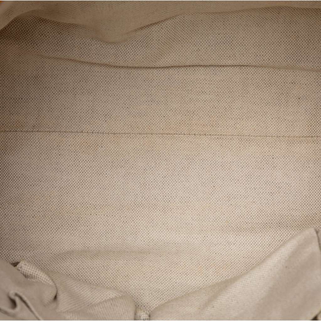 Gucci GG Canvas Bella Flap Satchel Beige Good condition - Model View