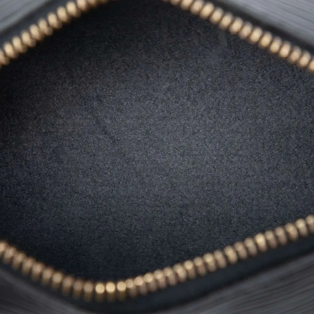 Louis Vuitton Epi Pochette Papillon Black Leather Very good - Model View
