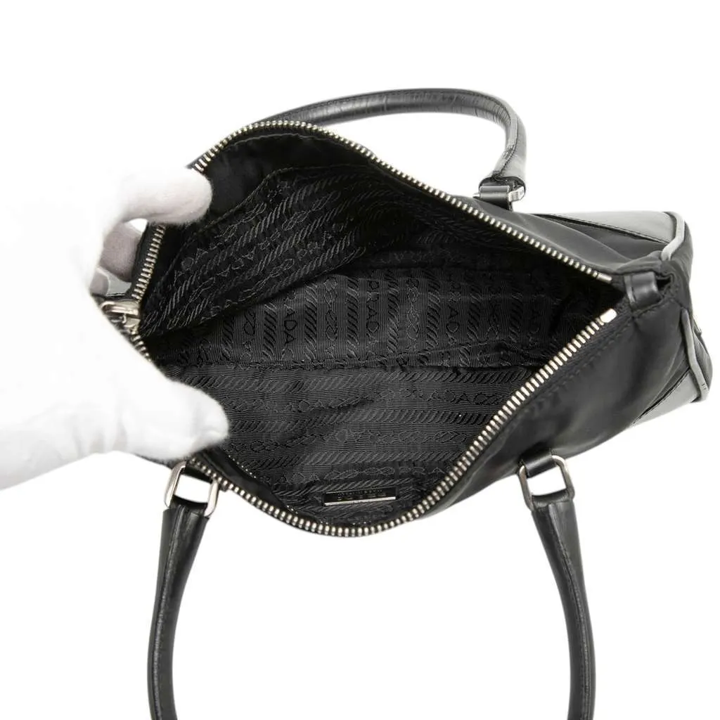 Prada Vitello Trimmed Tessuto Handbag Black Very good - Model View