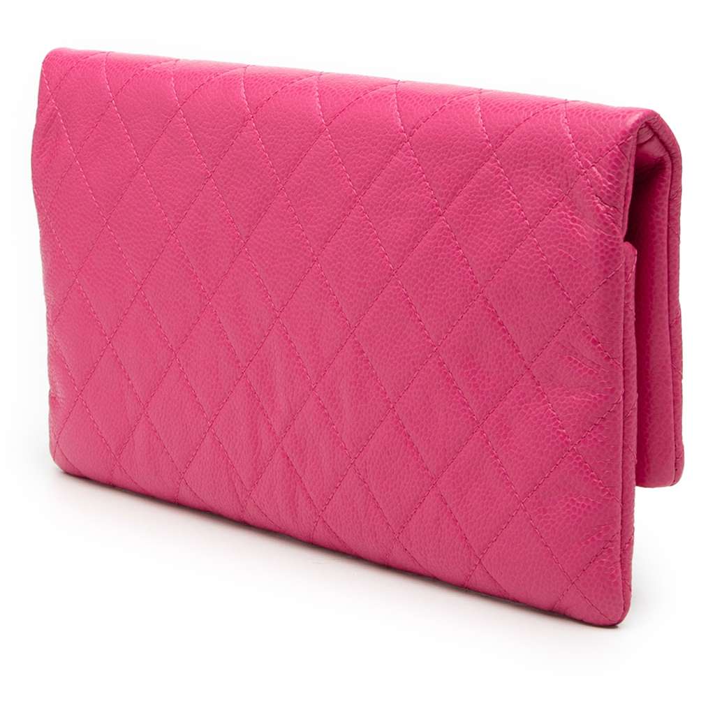 Chanel Quilted Caviar CC Beauty Foldover Clutch Pink Leather Good condition - Back View