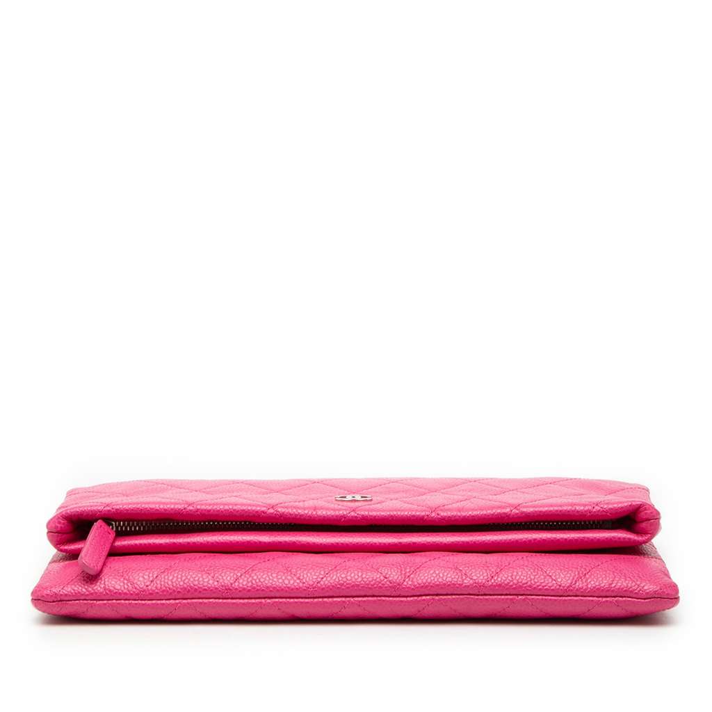 Chanel Quilted Caviar CC Beauty Foldover Clutch Pink Leather Good condition - Inside View