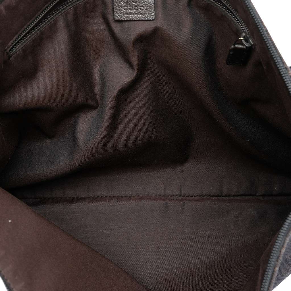 Gucci GG Denim Crossbody Brown Denim Good condition - Model View