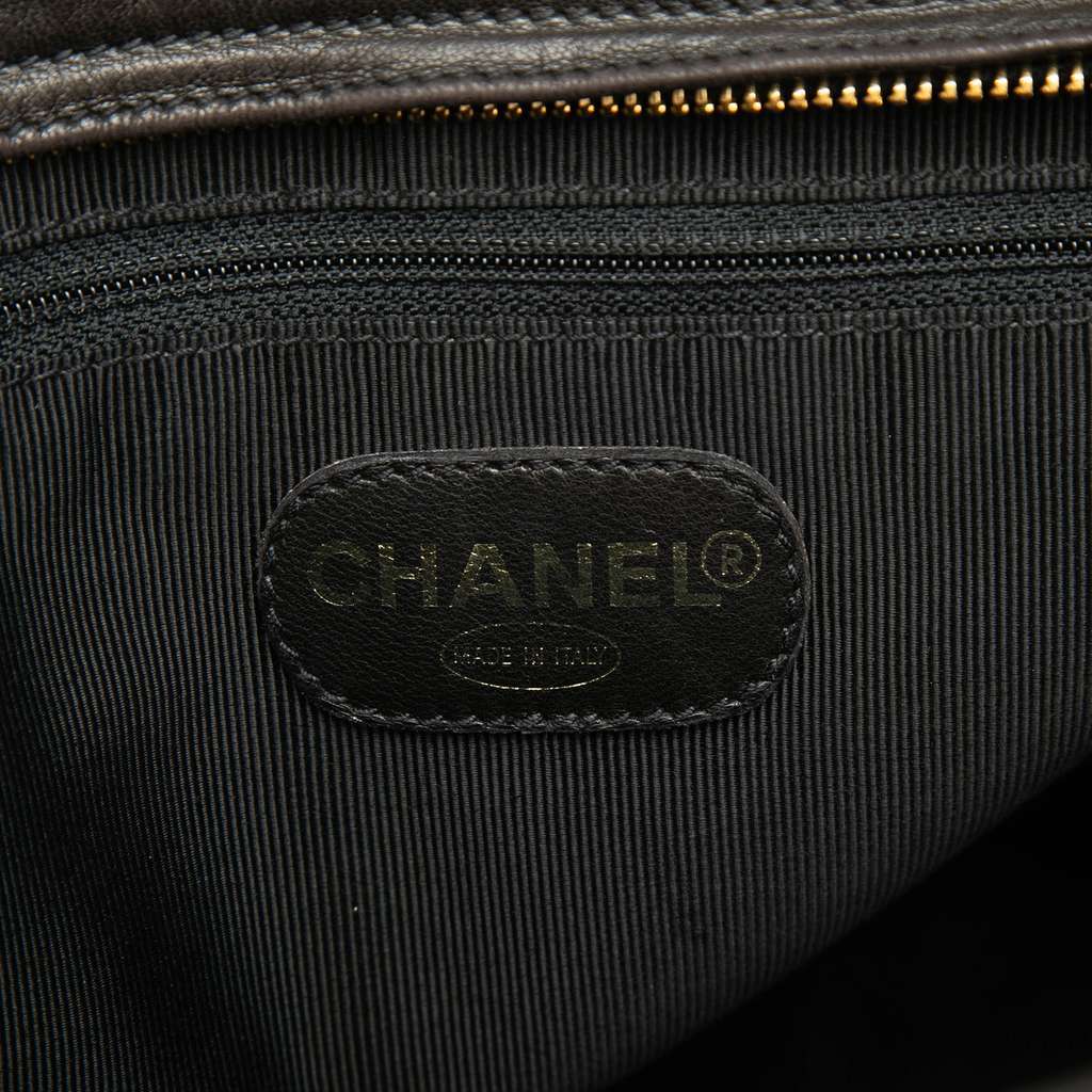 Chanel CC Lambskin Front Zip Pocket Tote Black Leather Good condition - Box View