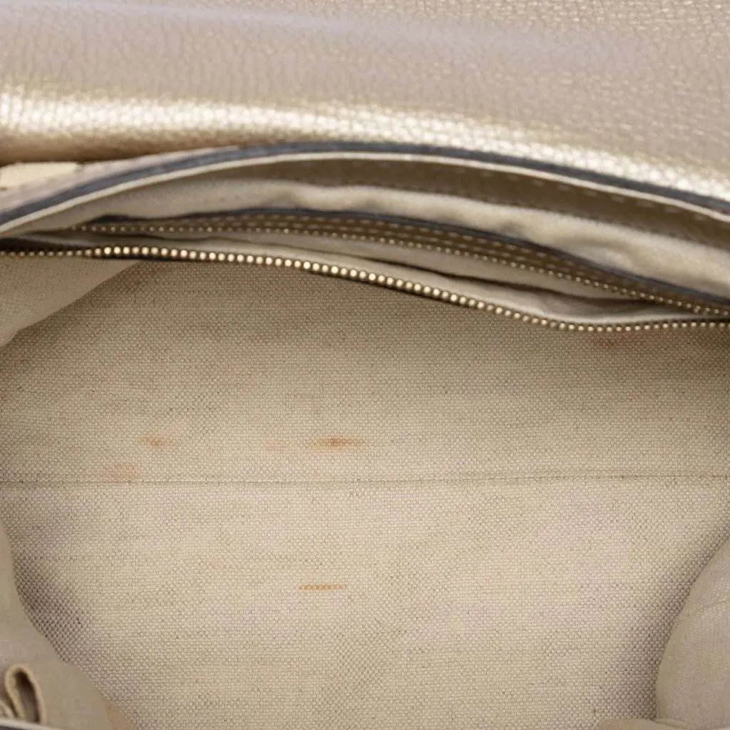 Gucci GG Canvas Bella Flap Satchel Beige Very good - Model View