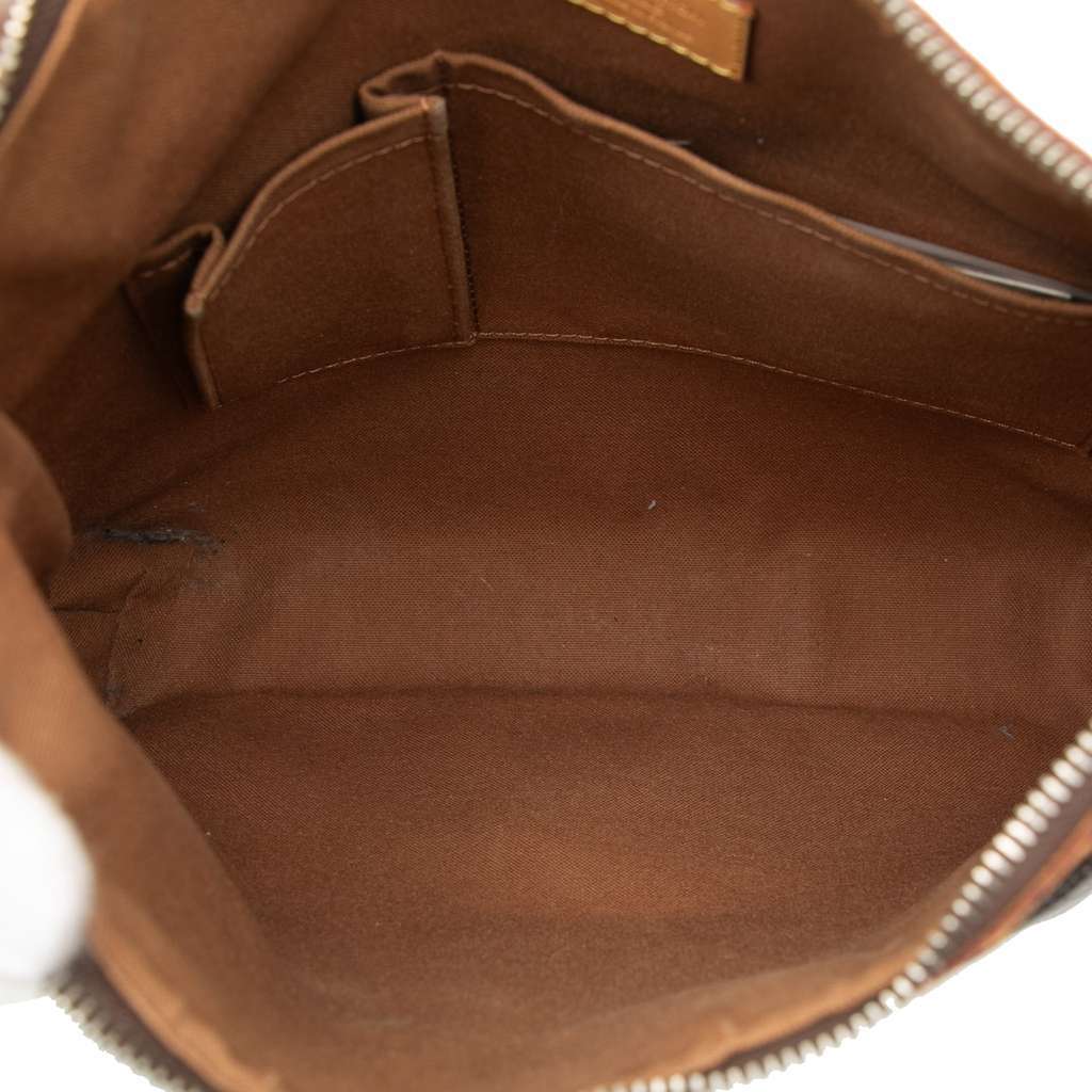 Louis Vuitton Monogram Odeon MM Brown Good condition - Model View