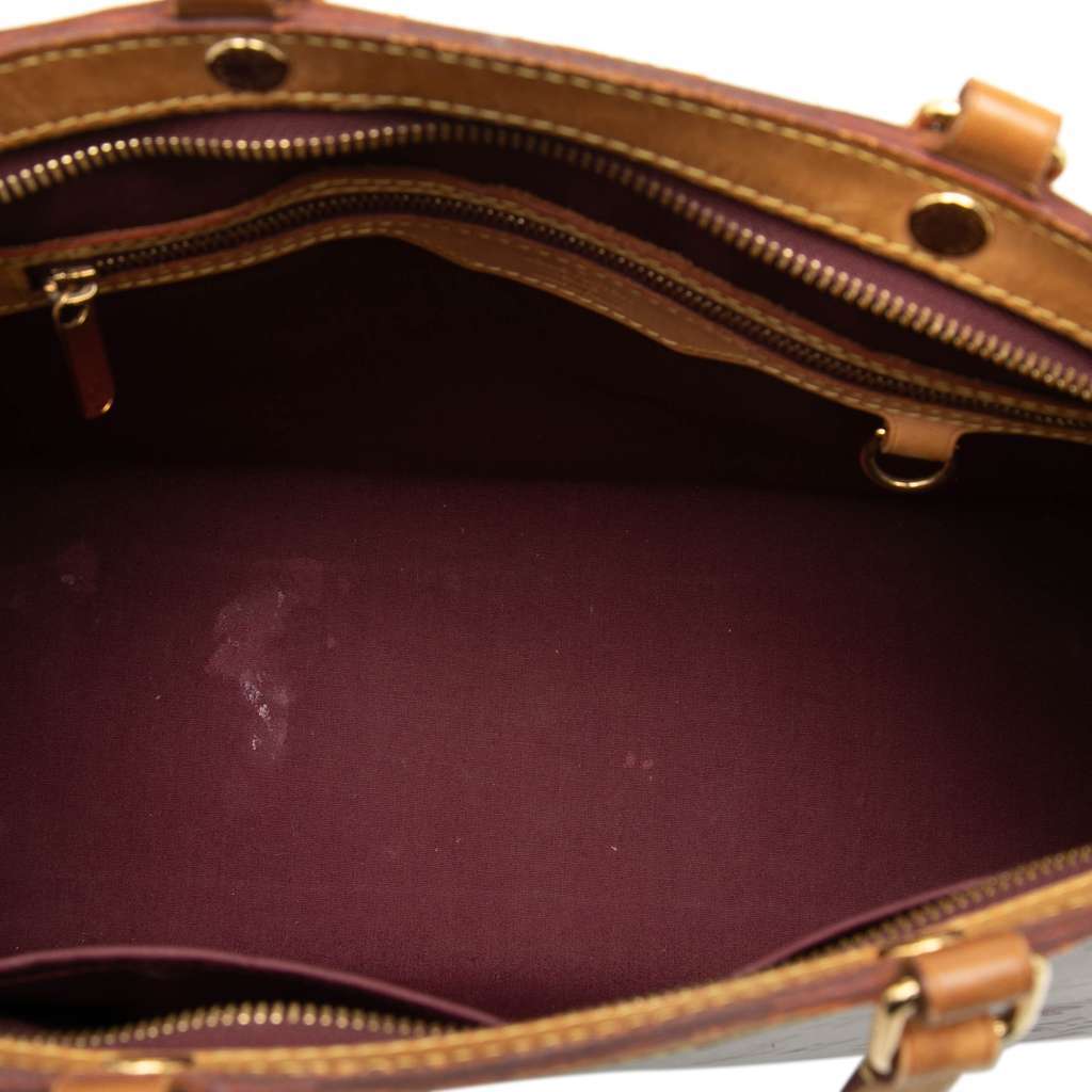 Louis Vuitton Monogram Vernis Brea MM Red Leather Good condition - Model View