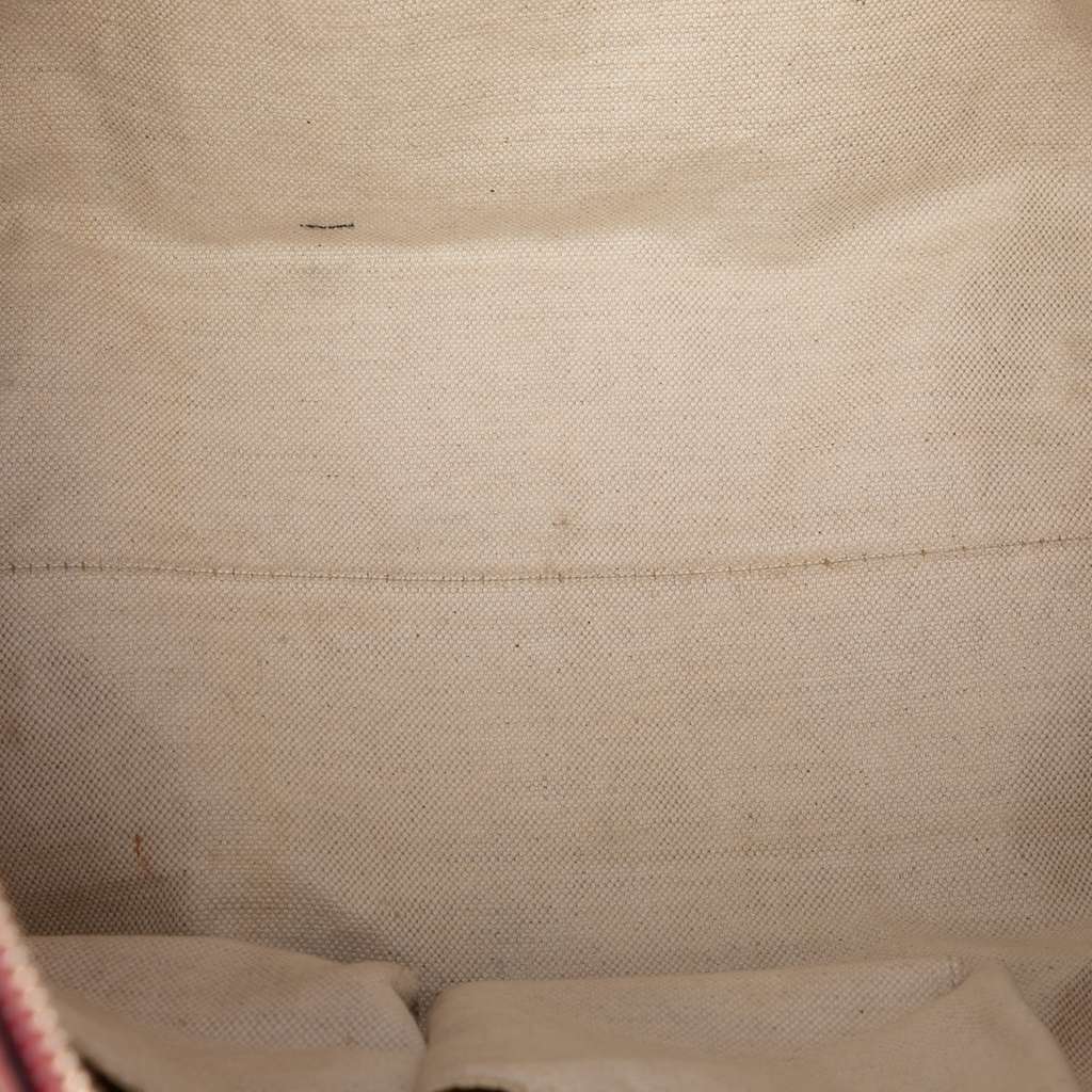 Gucci Medium GG Canvas Bella Shoulder Bag Beige Good condition - Model View