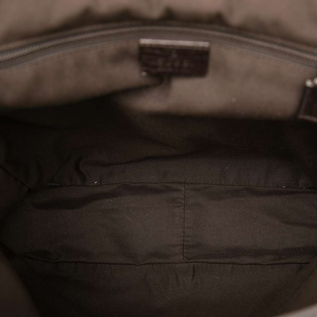 Gucci GG Supreme Crossbody Beige Good condition - Model View