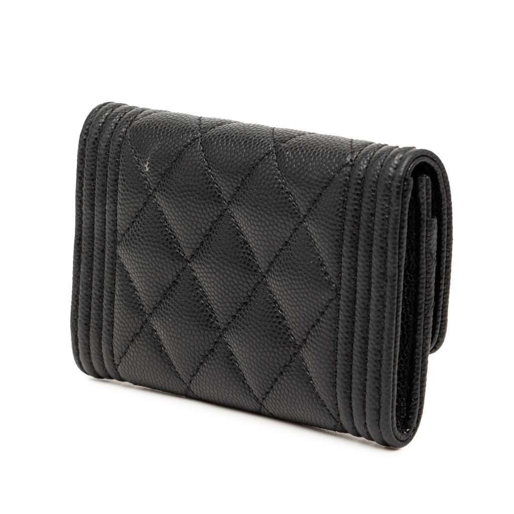 Chanel Quilted Caviar Boy Flap Card Holder Black Leather Good condition - Back View