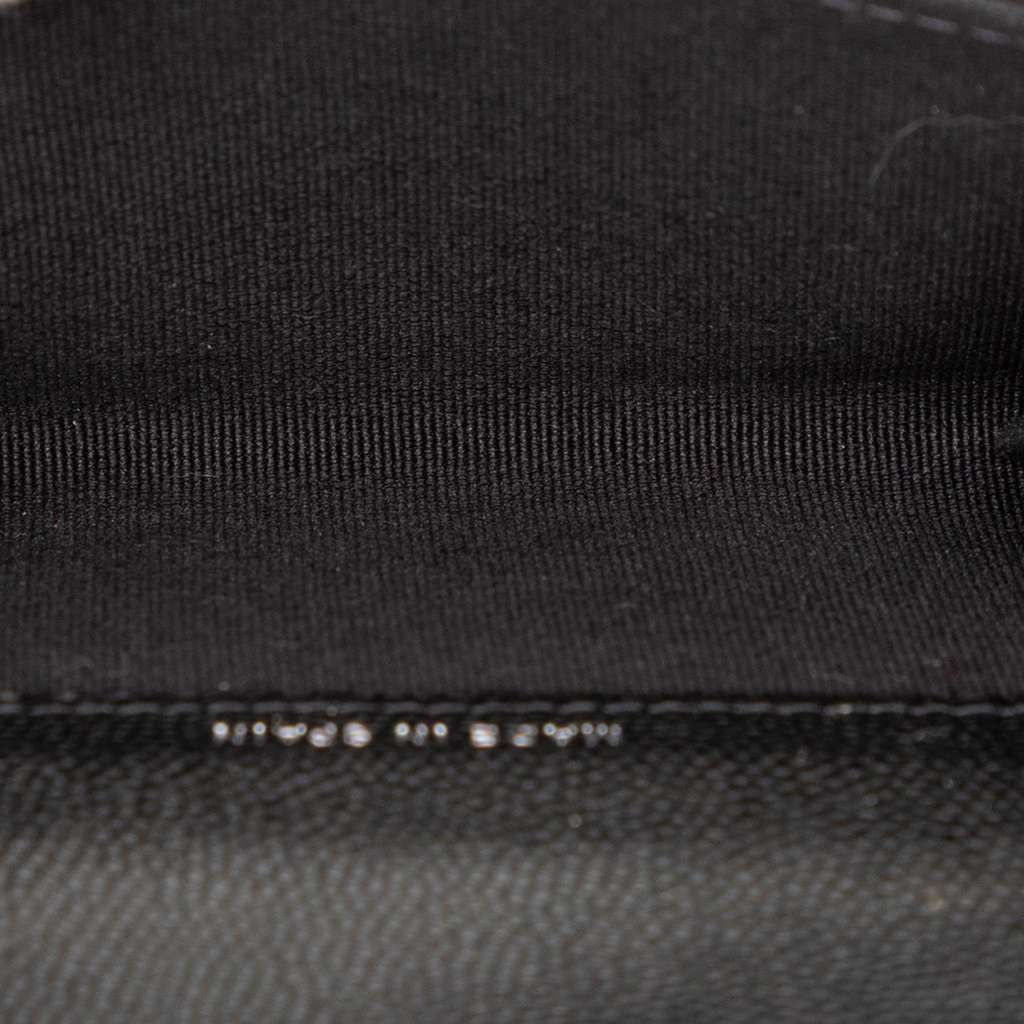 Chanel Quilted Caviar Boy Flap Card Holder Black Leather Good condition - Model View