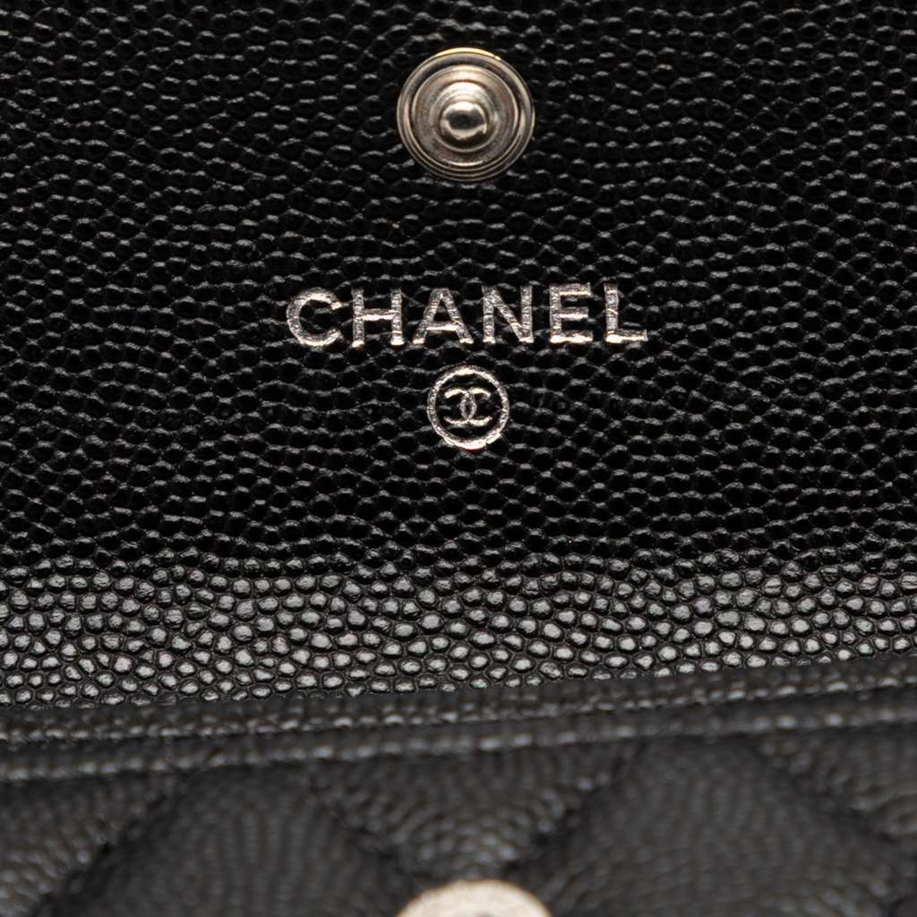 Chanel Quilted Caviar Boy Flap Card Holder Black Leather Good condition - Box View