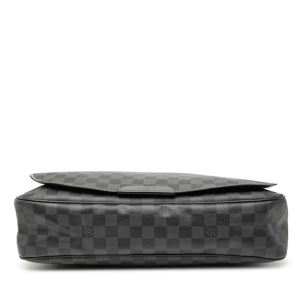 Louis Vuitton Damier Graphite Daniel GM Black Good condition - Inside View
