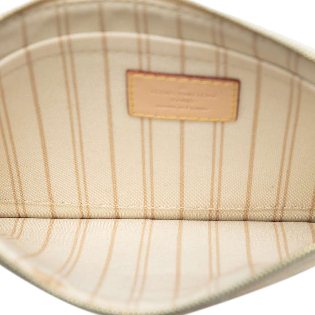 Louis Vuitton Damier Azur Neverfull MM Pouch White Good condition - Model View