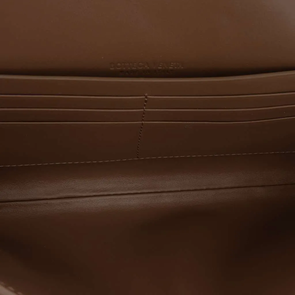 Bottega Veneta Lambskin Intrecciato Andiamo Clutch Brown Leather Very good - Model View