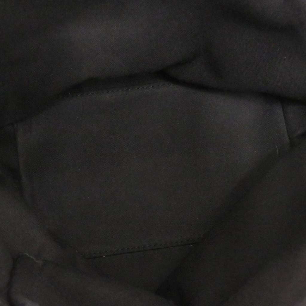 Gucci GG Canvas Eclipse Tote Black Canvas Good condition - Model View