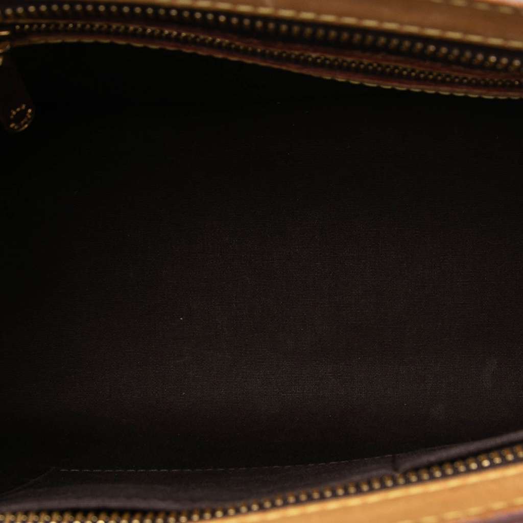 Louis Vuitton Monogram Vernis Brea MM Purple Leather Good condition - Model View