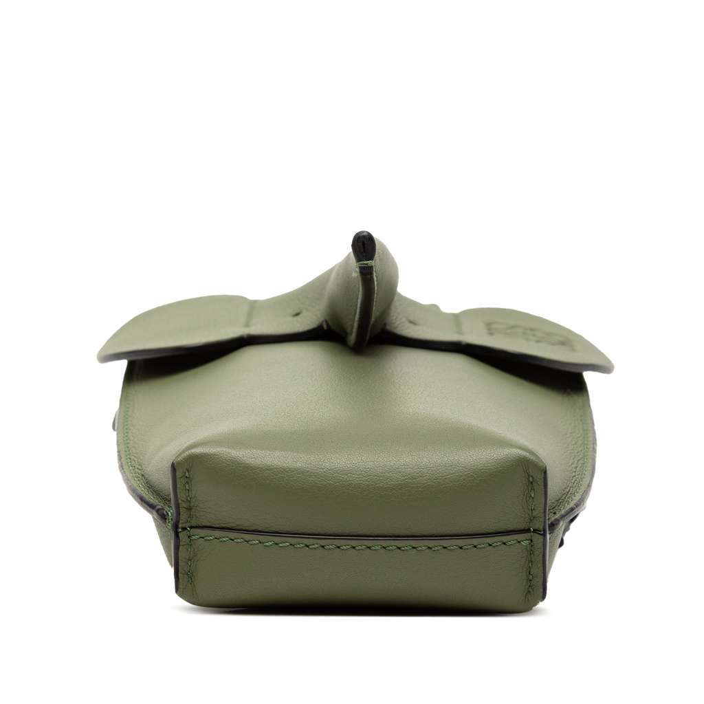 Loewe Leather Elephant Pocket Crossbody Green Leather Good condition - Inside View