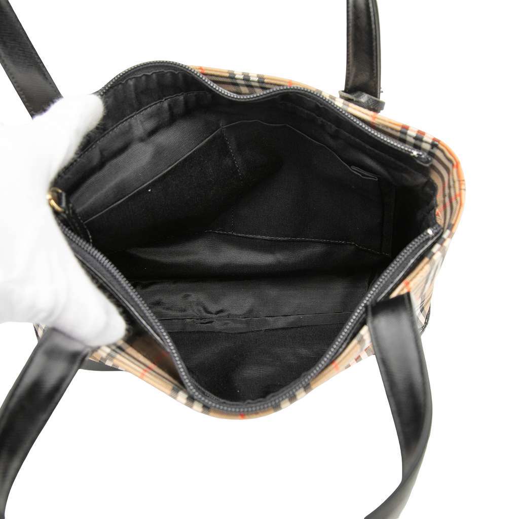 Burberry Haymarket Check Canvas Tote Beige Canvas Good condition - Model View