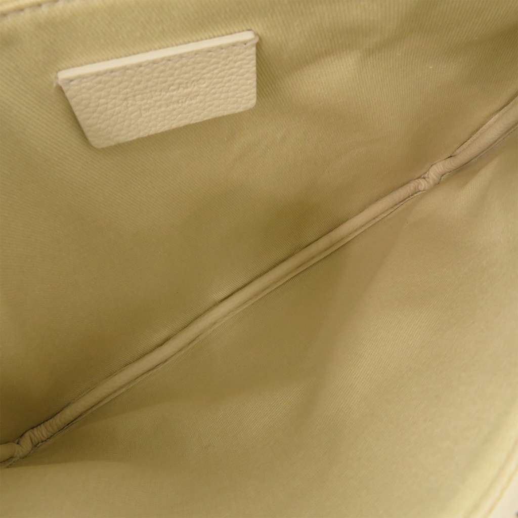 Salvatore Ferragamo Bicolor Pebbled Leather Clutch White Leather Good condition - Inside View