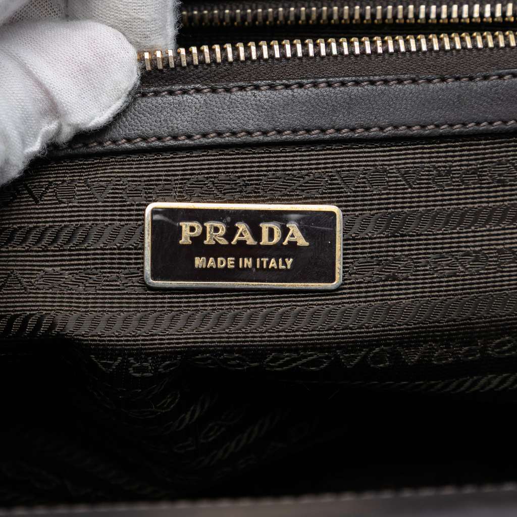 Prada Tessuto Gaufre Frame Handbag Green Good condition - Box View