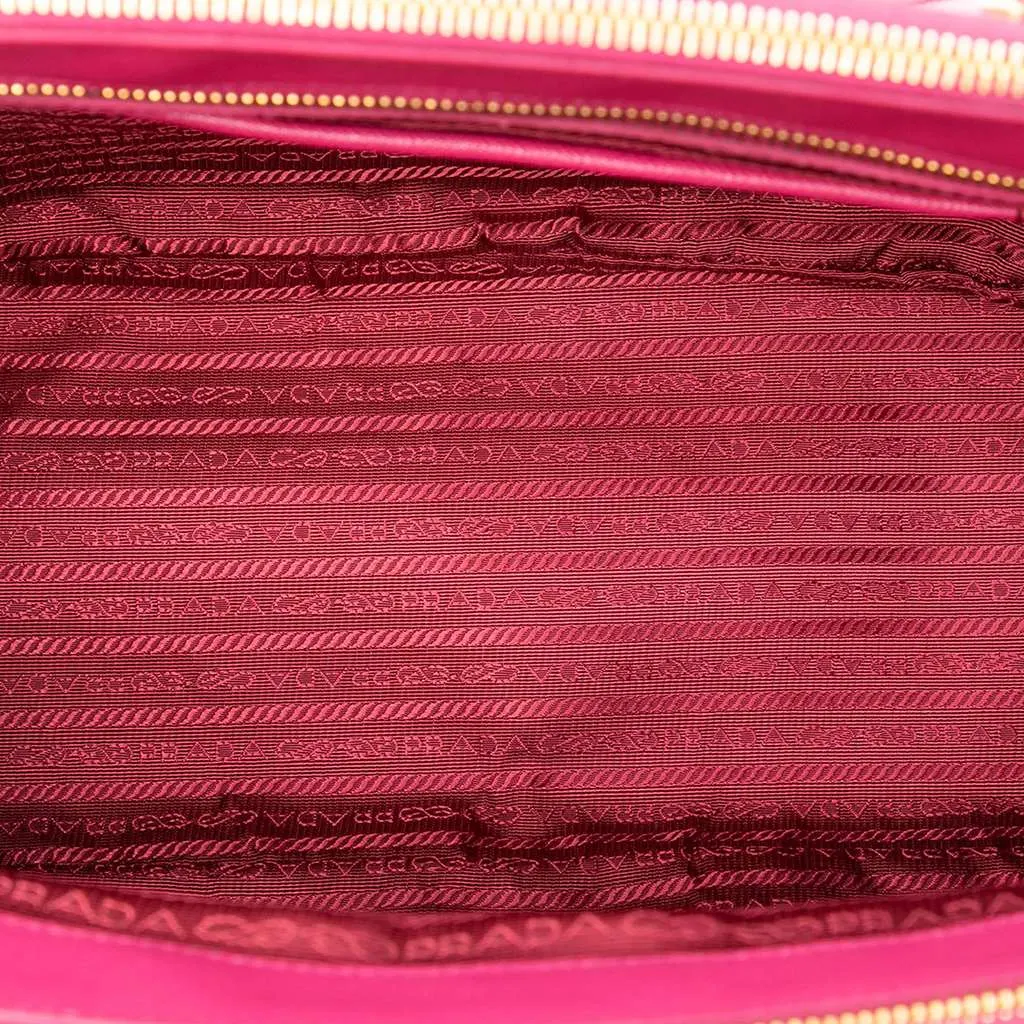 Prada Medium Saffiano Lux Galleria Double Zip Satchel Pink Leather Very good - Model View