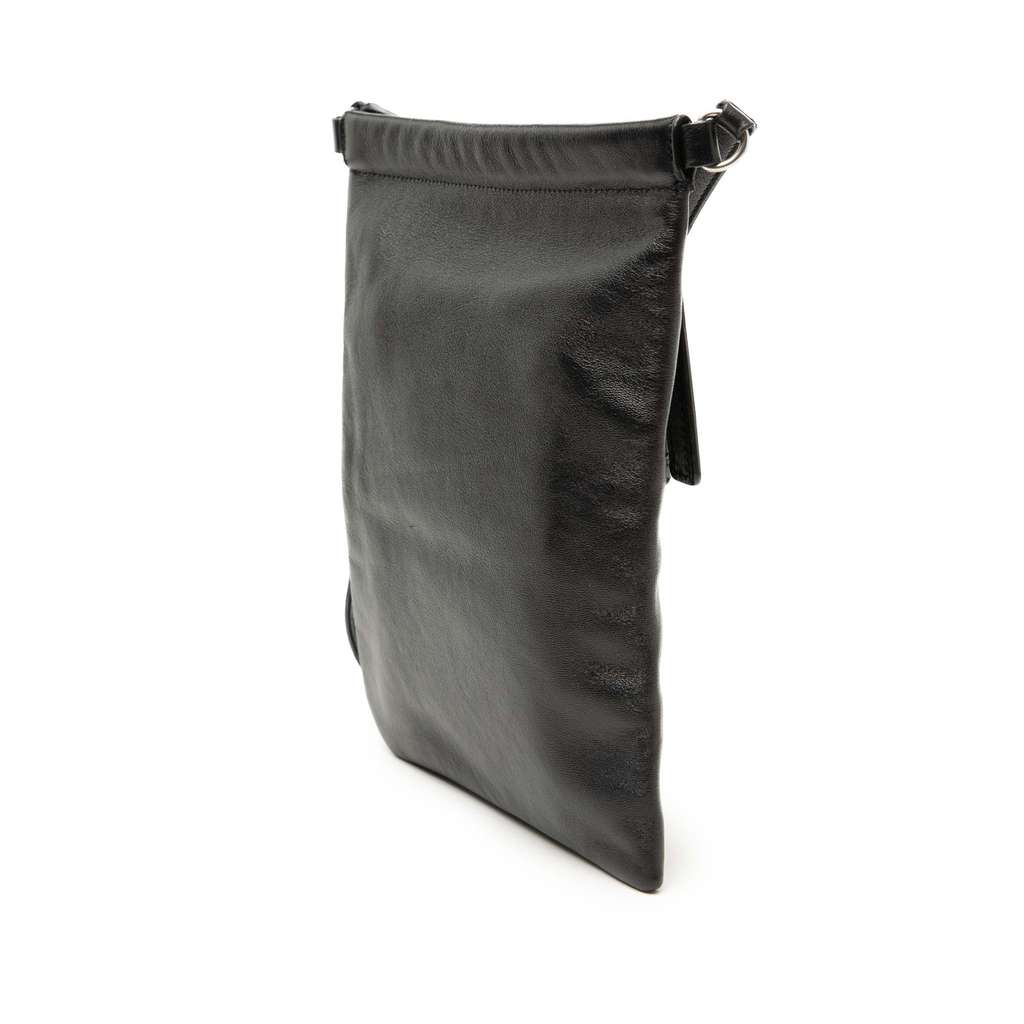 Saint Laurent Antiqued Lambskin Sid Flat Crossbody Black Leather Good condition - Back View