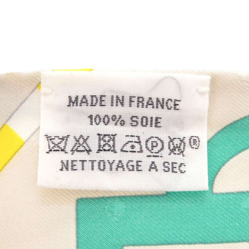 Hermès Bouclerie Moderne Plumetis Silk Twilly Scarf White Silk Good condition - Inside View