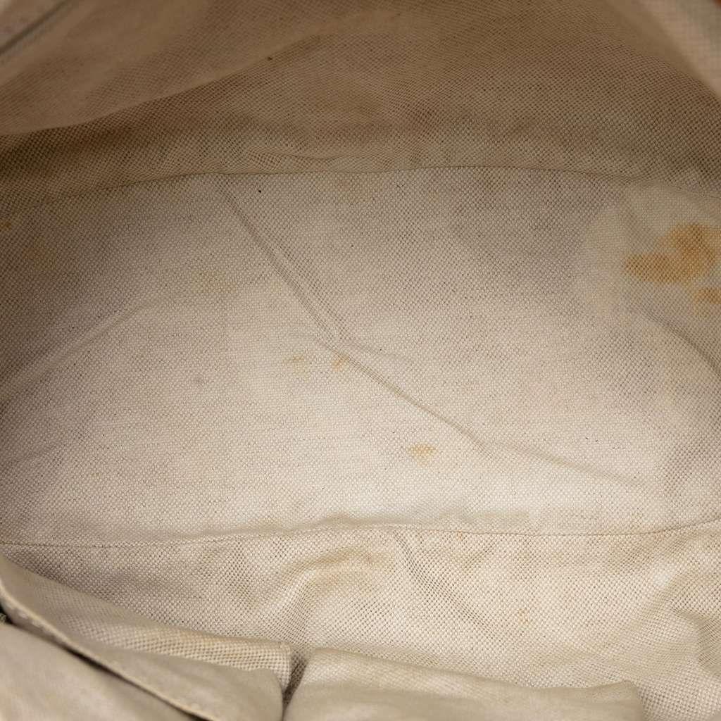 Gucci GG Canvas Sukey Satchel Beige Good condition - Model View