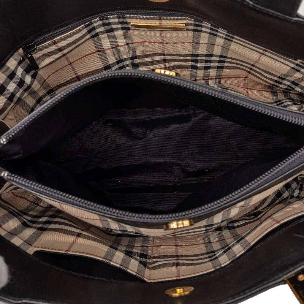Burberry Leather Tote Black Leather Good condition - Model View