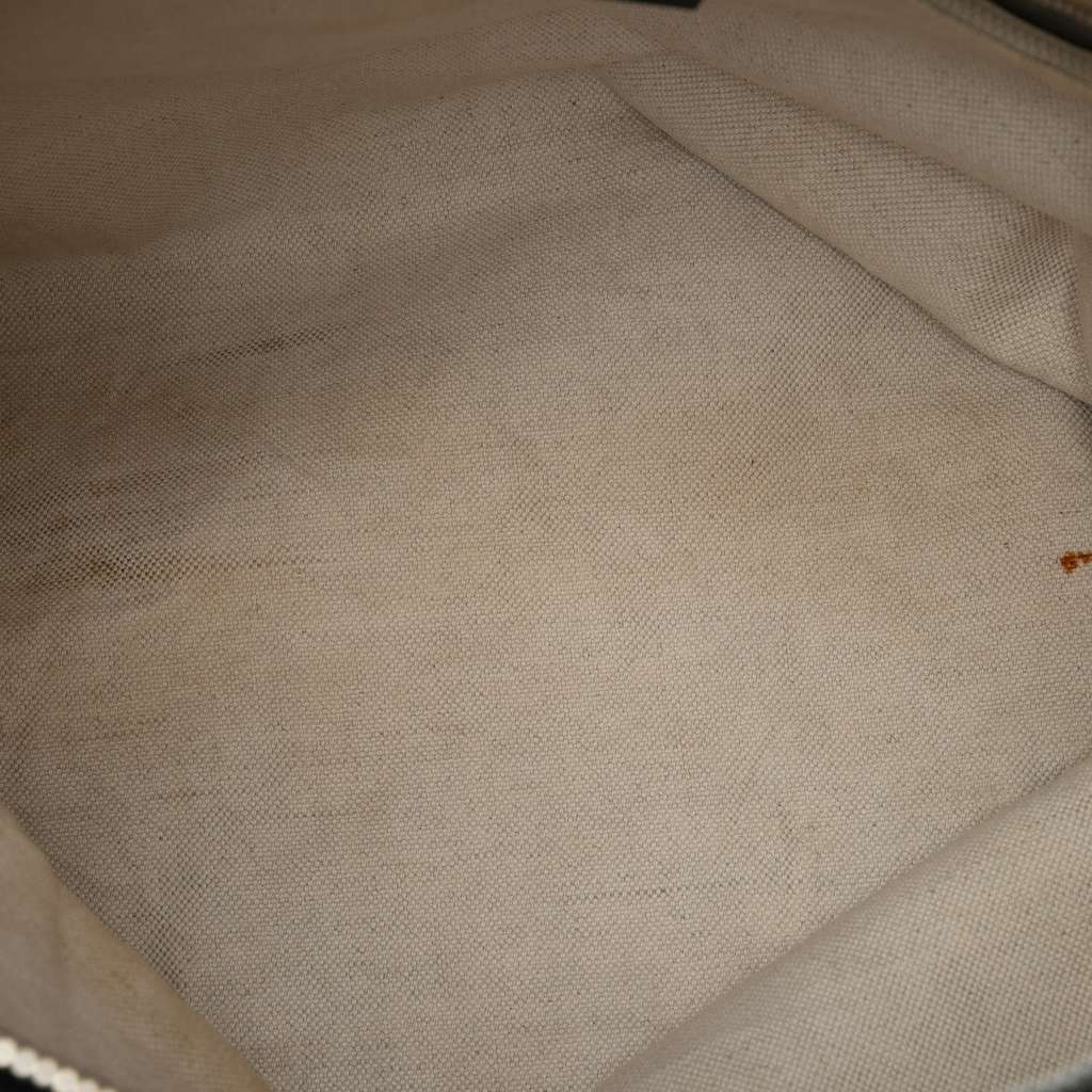 Gucci GG Nylon Crossbody Black Good condition - Model View