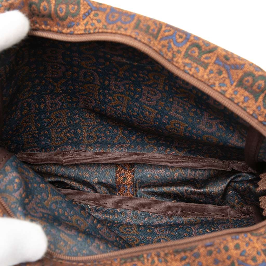 Burberry Canvas Pouch Brown Canvas Good condition - Model View