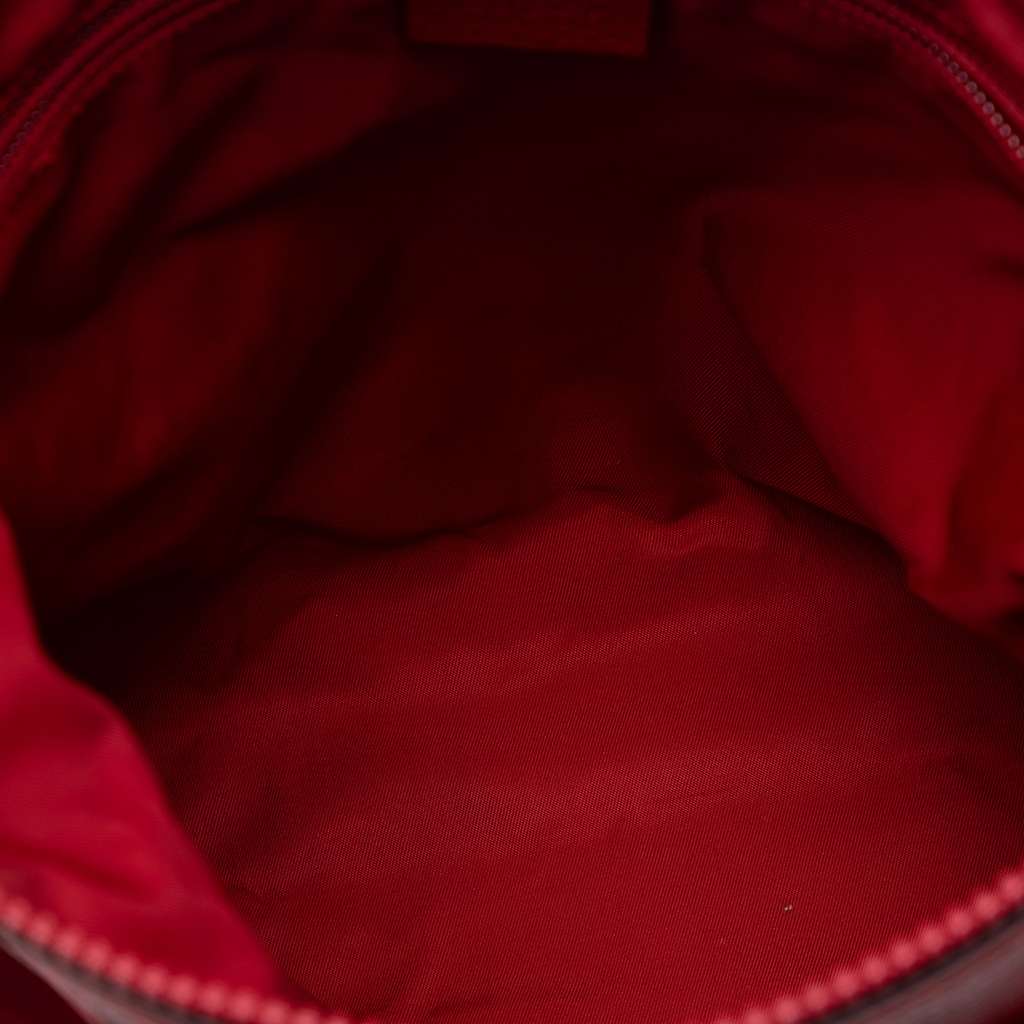 Gucci GG Nylon Flat Messenger Bag Red Good condition - Model View