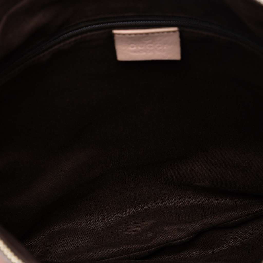 Gucci GG Canvas Abbey D Ring Crossbody Beige Canvas Good condition - Model View