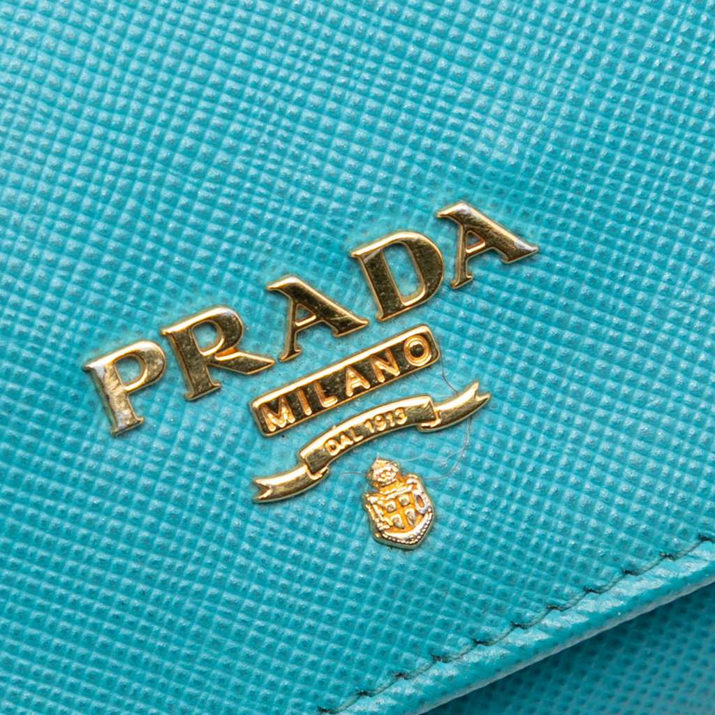 Prada Saffiano Wallet On Chain Blue Leather Good condition - Box View